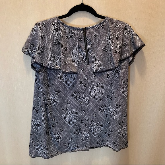 Cato Plus Size Ruffle Bib Flutter Sleeve Blouse Top - Picture 2 of 10